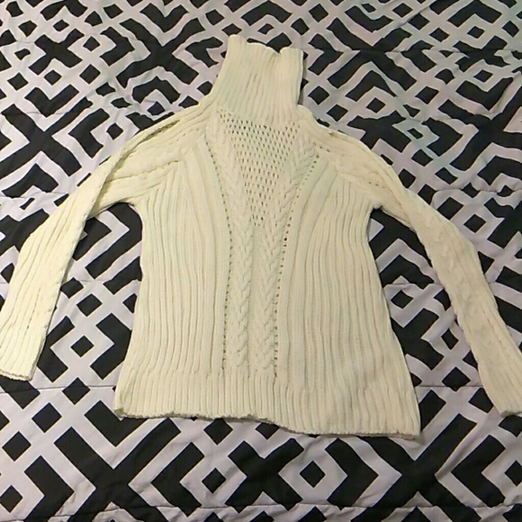 Sweater - Picture 2 of 5